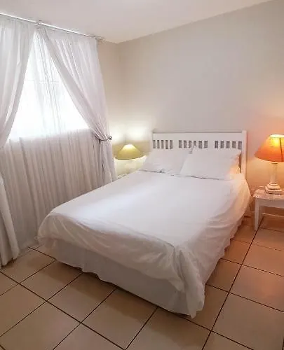 Margate Boulevard Beachfront Apartment