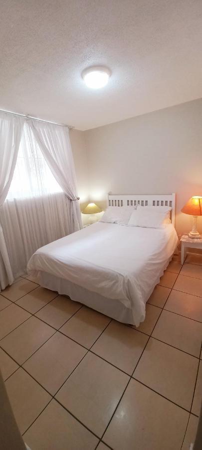 Boulevard Beachfront Apartment *